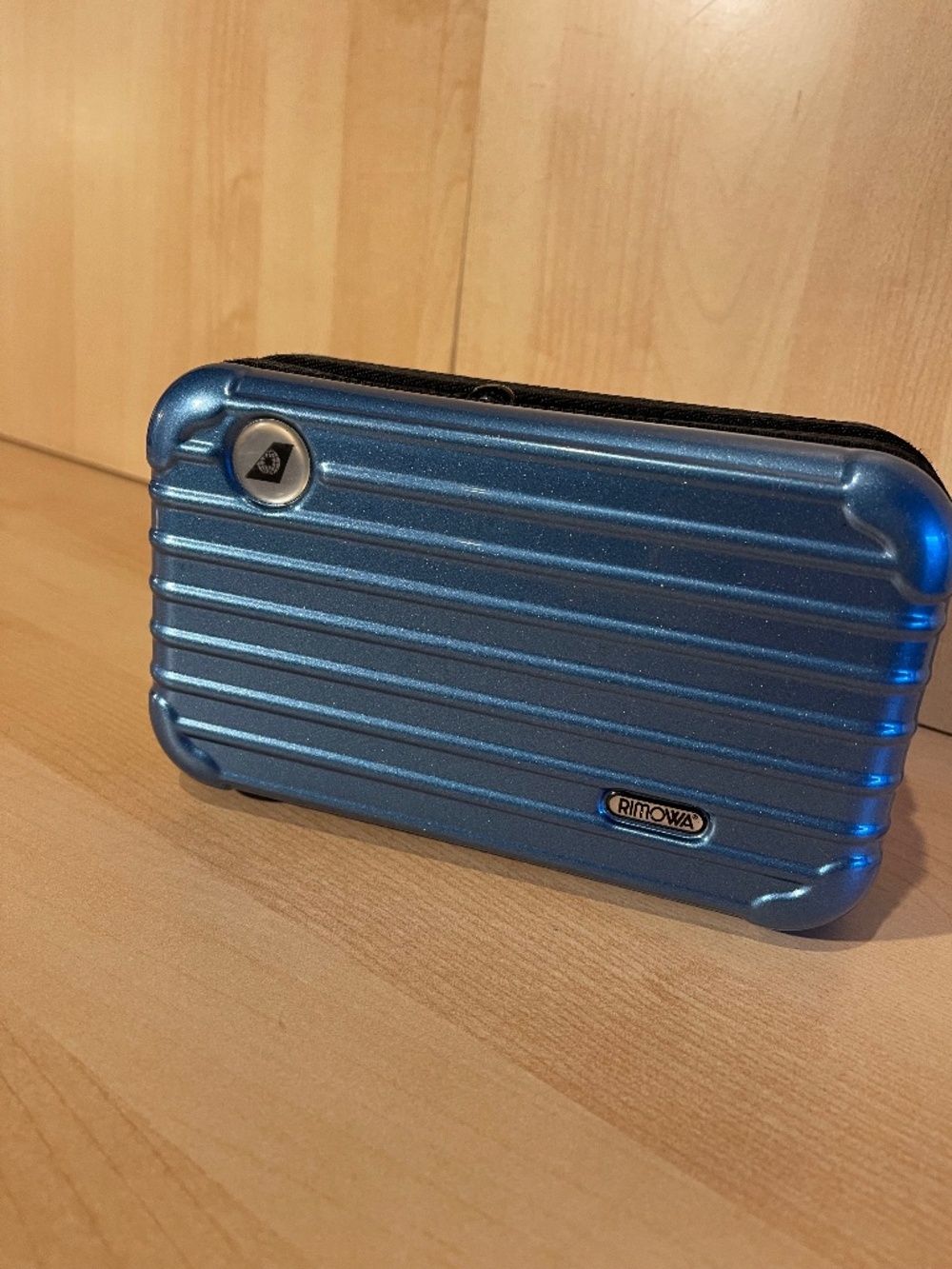 RIMOWA Metallic Blue Ribbed Hard-Shell Card Case
